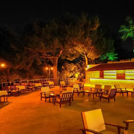 Altamare فندق